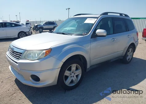 2010 Subaru Forester 2.5X Premium из США, поврежденный, VIN JF2SH6CC7AH706851